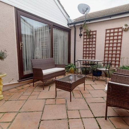 Palm Bay'S Luxury Bungalow - Self Check In & Parking Villa Margate Exterior foto