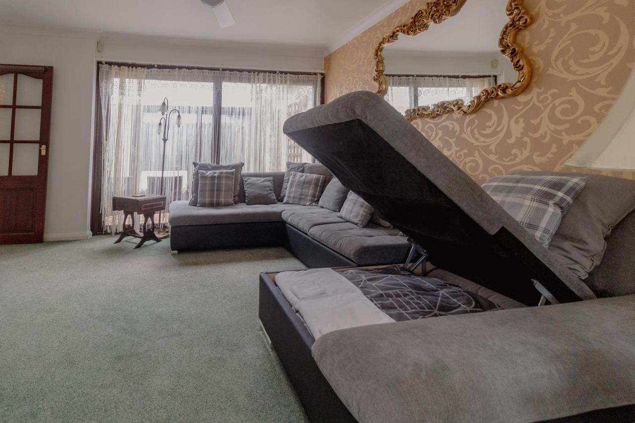 Palm Bay'S Luxury Bungalow - Self Check In & Parking Villa Margate Exterior foto
